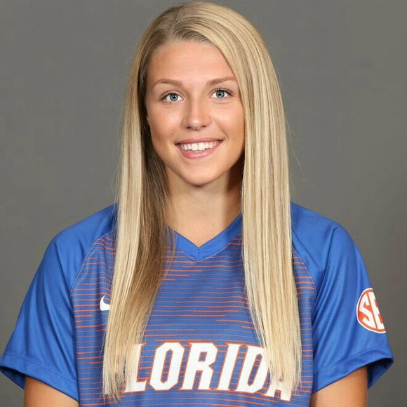 Meet your Posher, Brittney - Picture 1 of 1